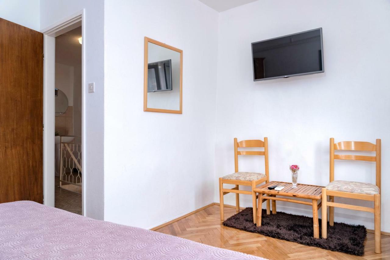 Guesthouse Wish Stari Grad  Exterior foto